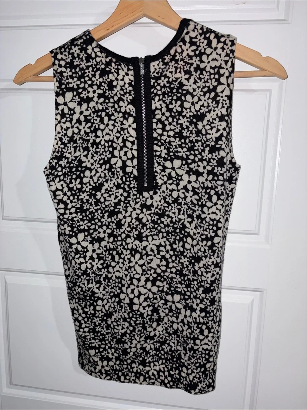 Sleeveless Black and Cream Floral Knit Top